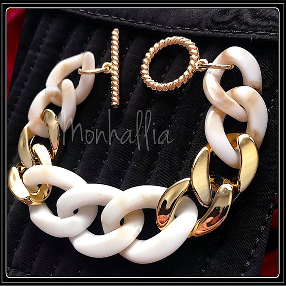 None Jewelry - NEW GOLD & CREAM STATEMENT CHAIN LINK BRACELET
